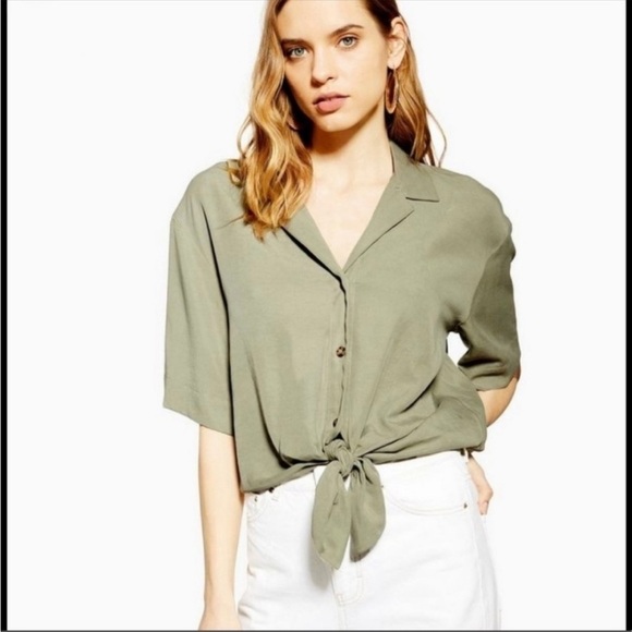 TOPSHOP Green Crop Short Sleeve Button Up Size 8 - Picture 1 of 7